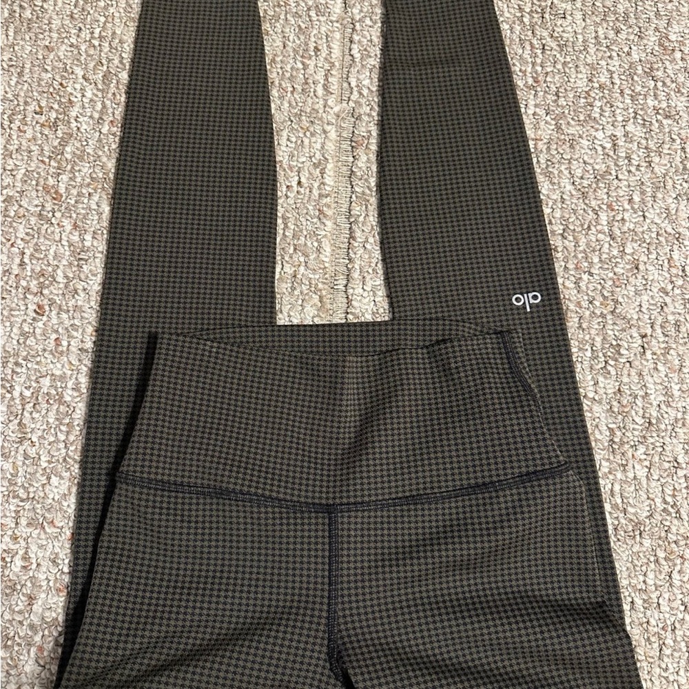 Alo yoga leggings
